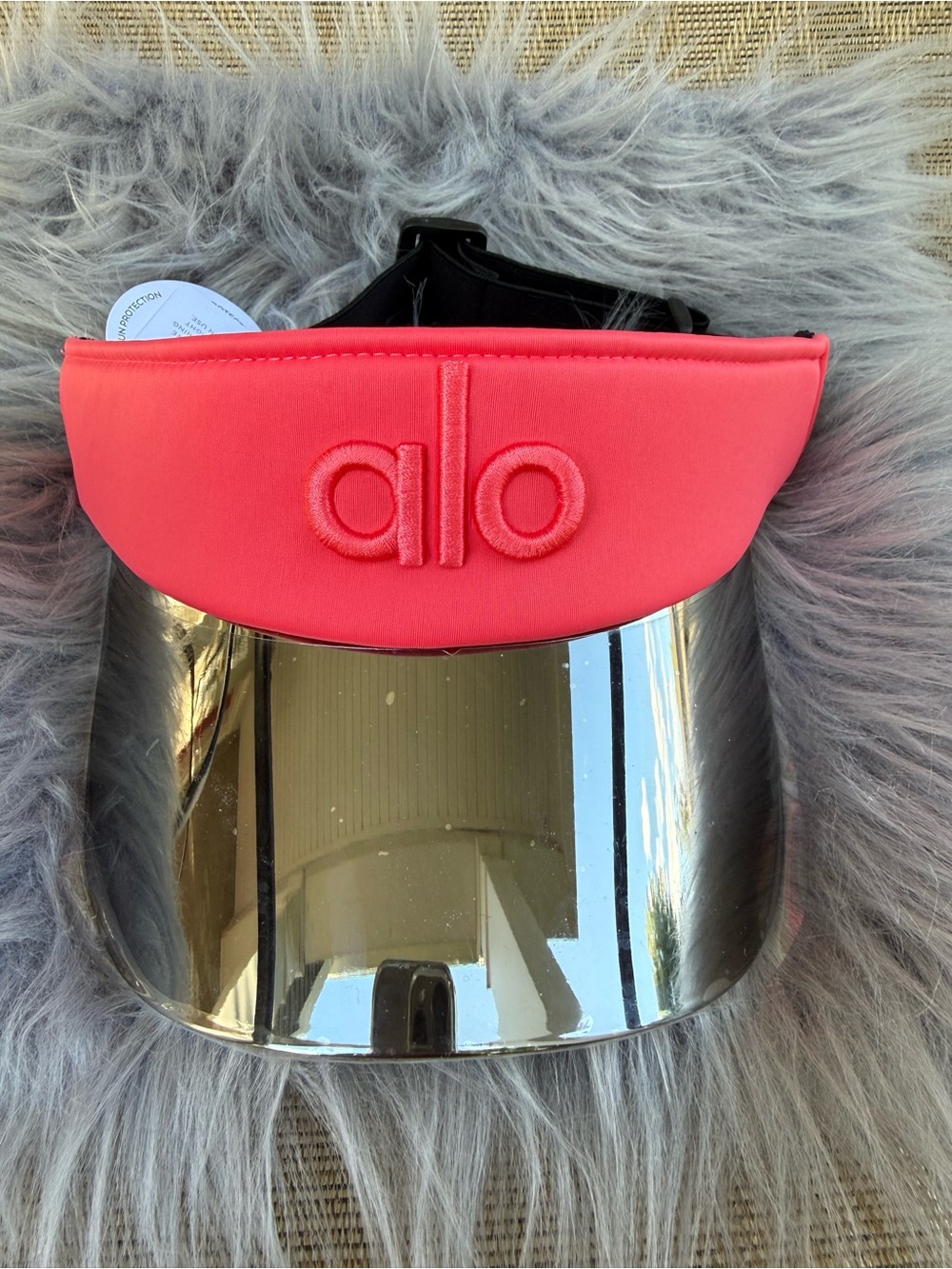 ALO Yoga Airlift Solar Visor in Candy Red